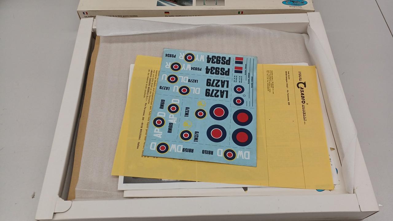 CASADIO 1/48 シーファイア F.45 メタルキット @ 商品の説明【商品名