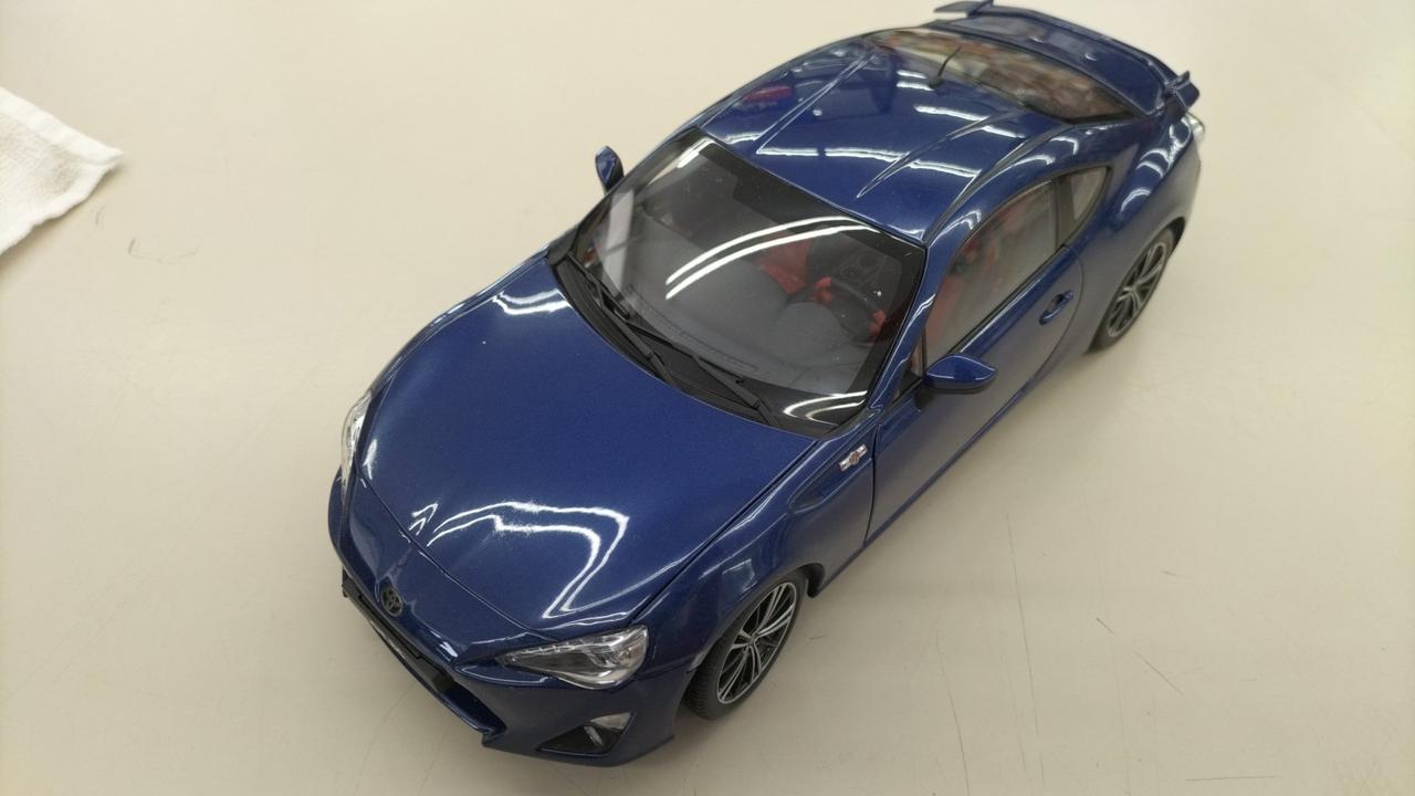 1/18スケール