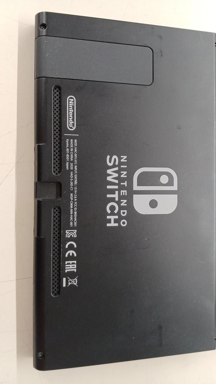 Nintendo Switch 本体のみ　立て掛け部分破損あり　ぴぴ Nintendo Switch 【即日発送】【新品 箱不良・シュリンク破れ品
