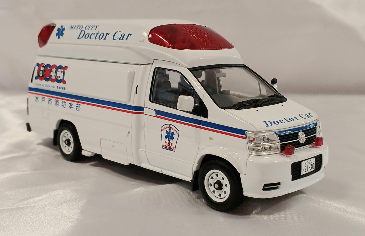 トミーテック|日産 パラメディック ドクターカー (水戸市消防