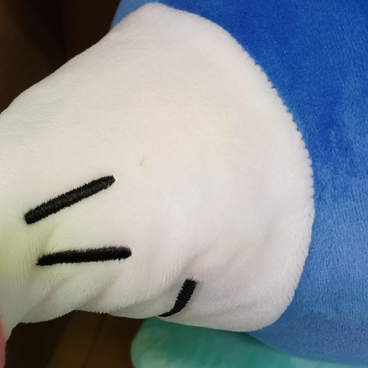 画像の中央辺りに汚れがあります