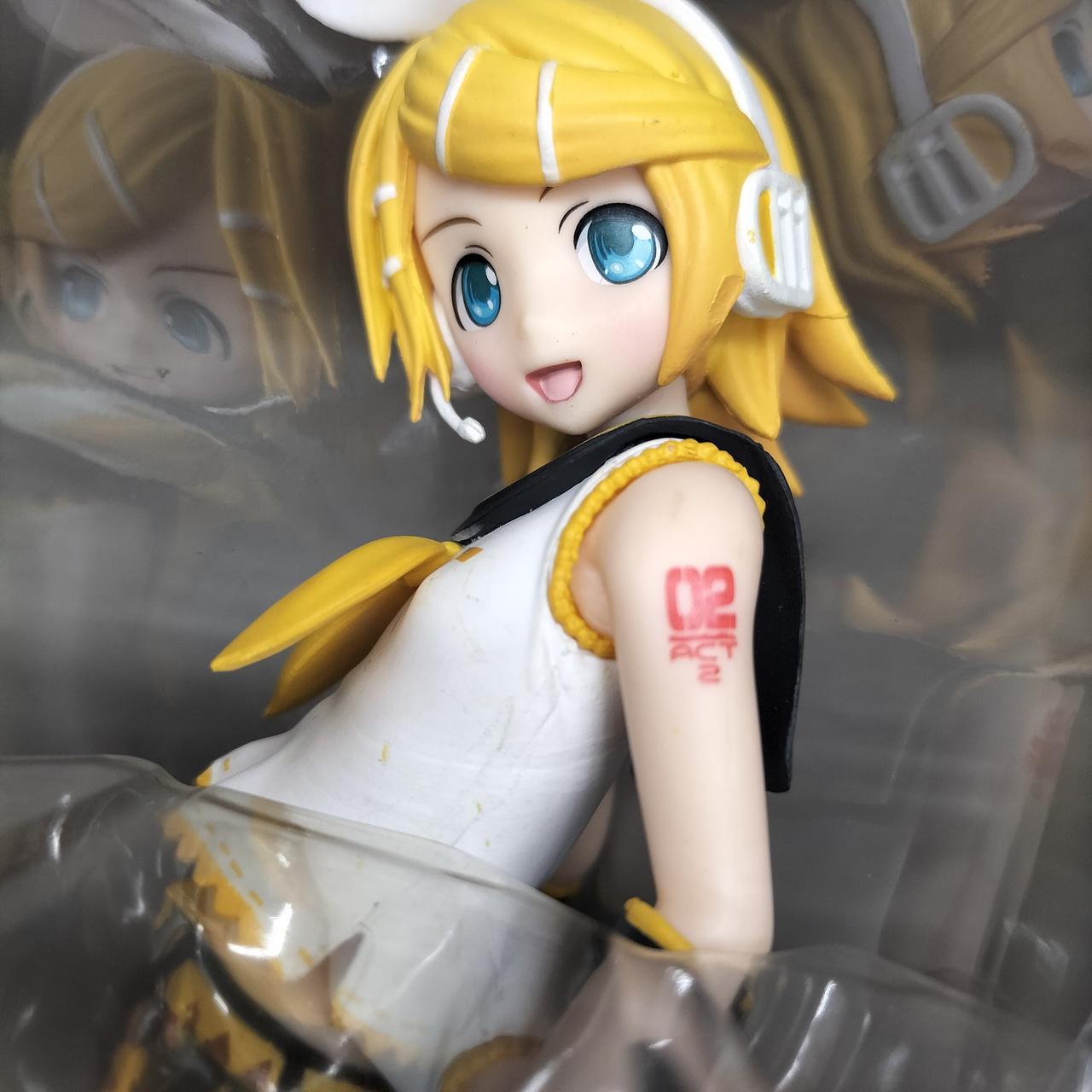 本体スレキズあり