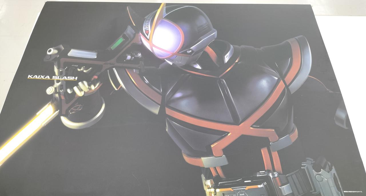 箱全体的にスレ傷多いです