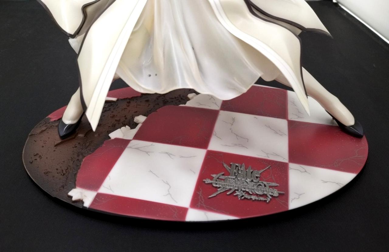 スカートのクリアパーツに若干ベタつきあり