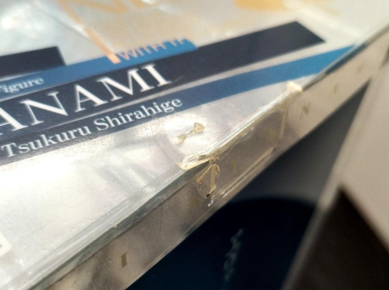 劣化によりテープ剥がれあり