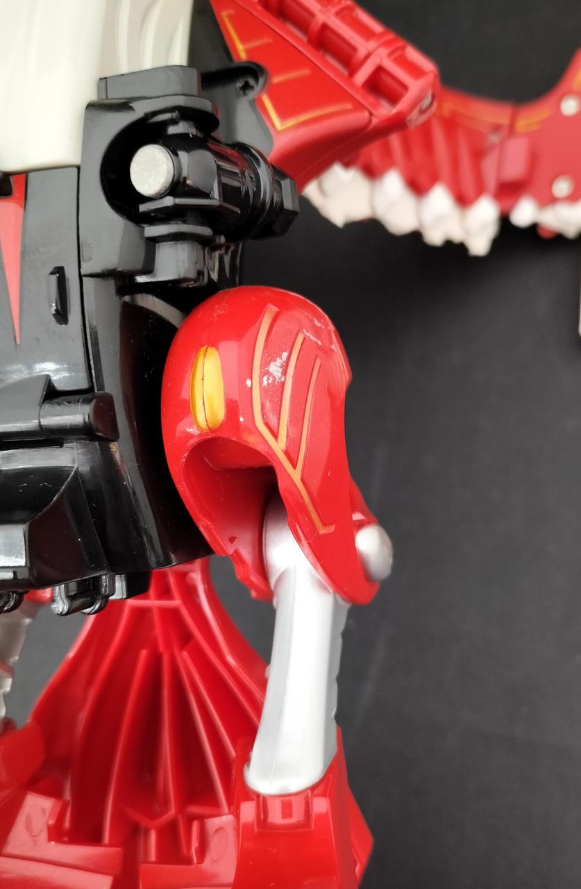 全体的に色移りや塗装剥げ箇所あります