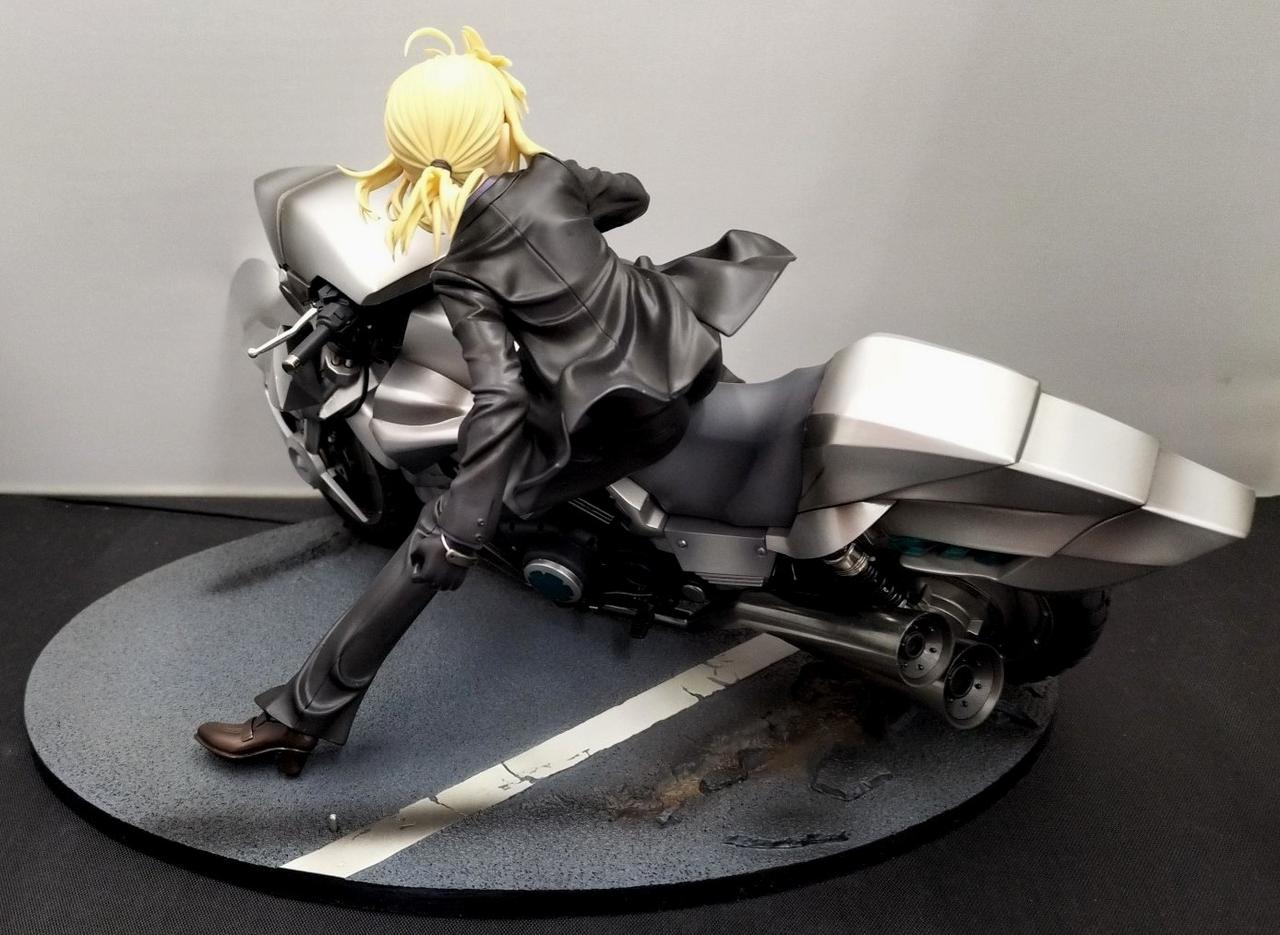 左足と支柱が接続できません