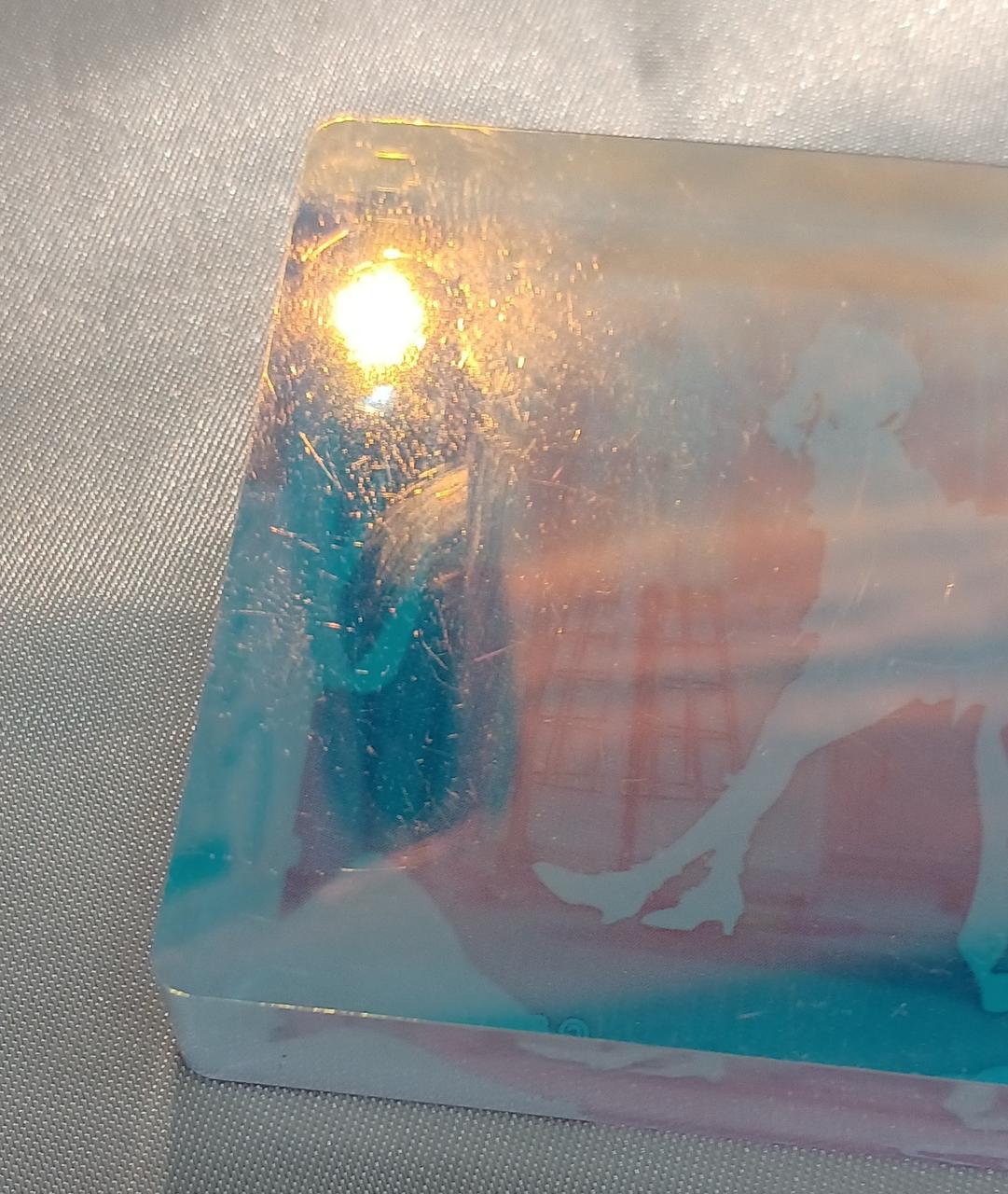 裏面全体的に細かな傷があります