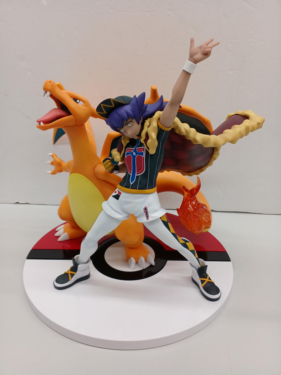 コトブキヤ|ダンテ&リザードン 1/8 PVC塗装済み完成品