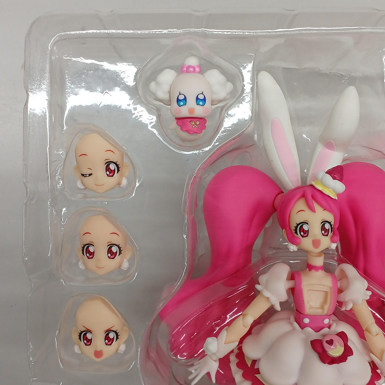 【未開封】S.H.フィギュアーツ キュアホイップ キラキラ☆プリキュアアラモード 41lGqUSegDL._UF894,1000_QL80_.jpg