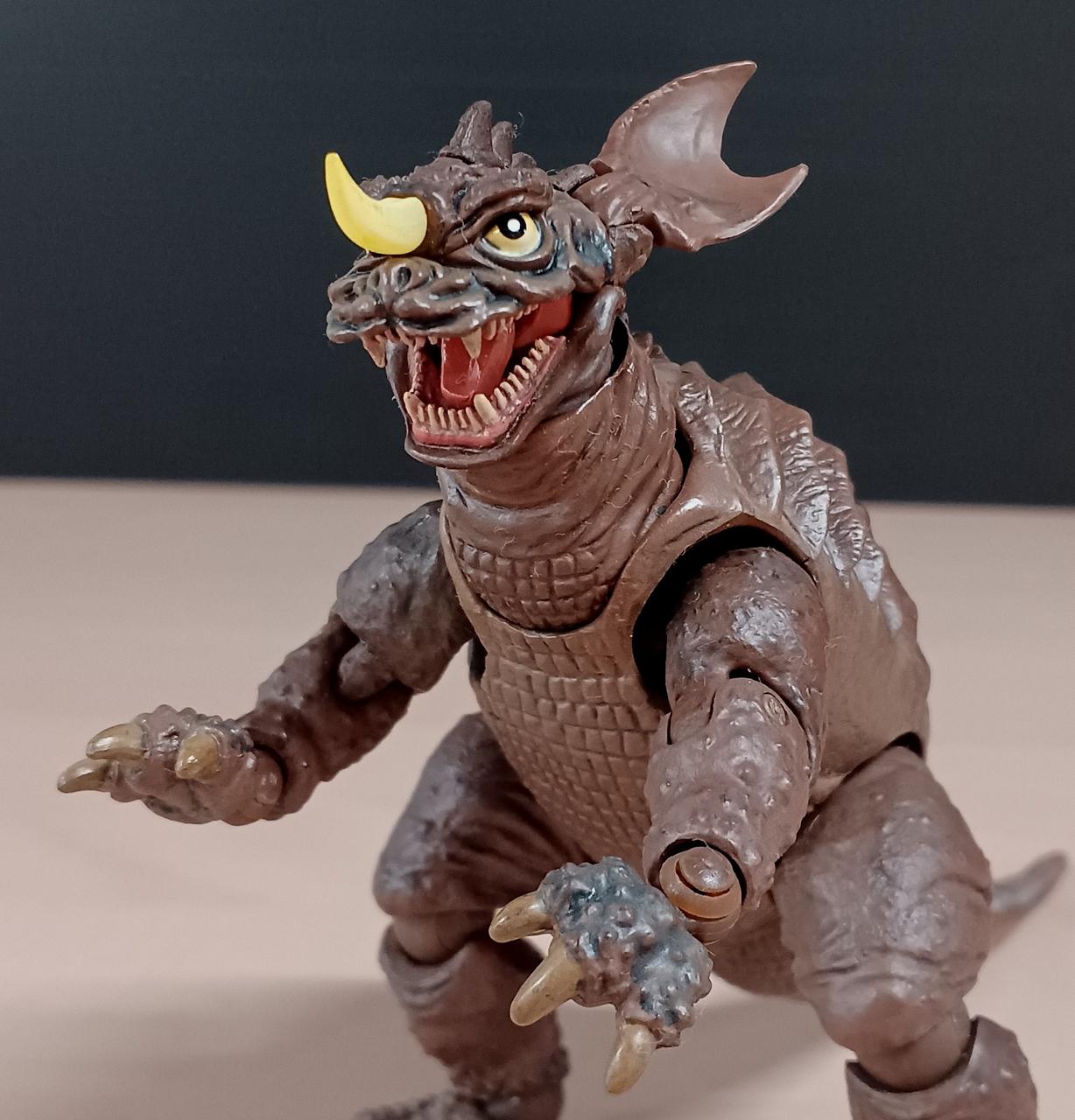 海洋堂|リボルテック 地底怪獣 バラゴン|HARDOFFオフモール