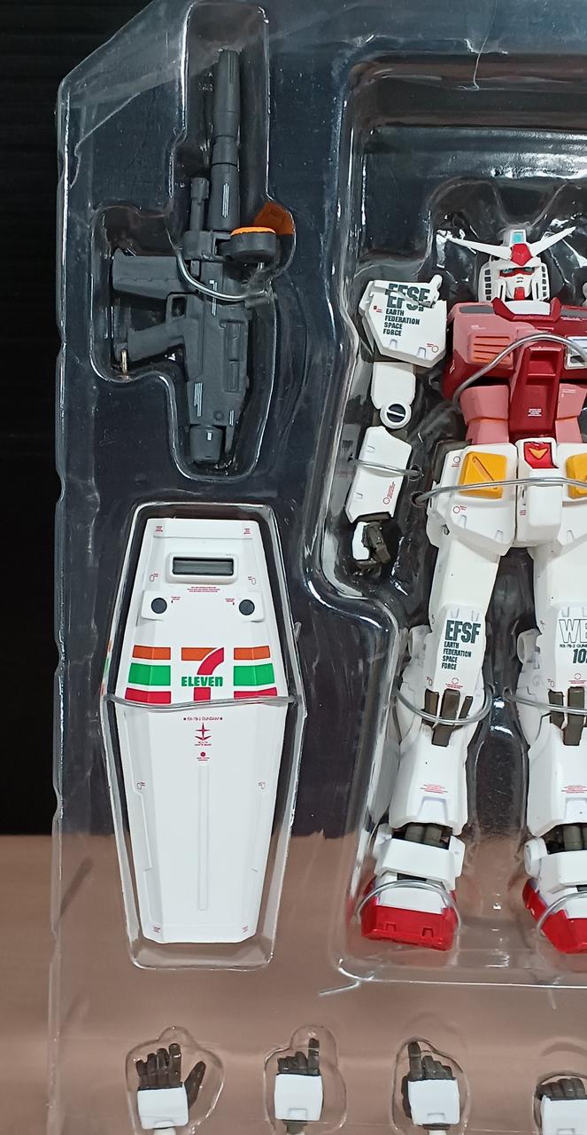 バンダイ|RX-78-2 ガンダム セブンイレブン限定バージョン|HARDOFFオフ
