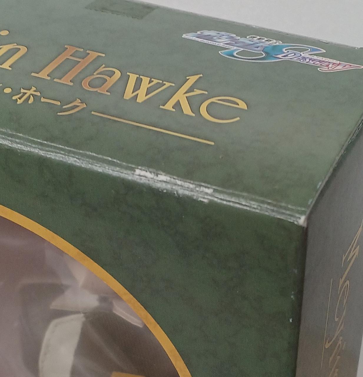 箱に少しキズあります