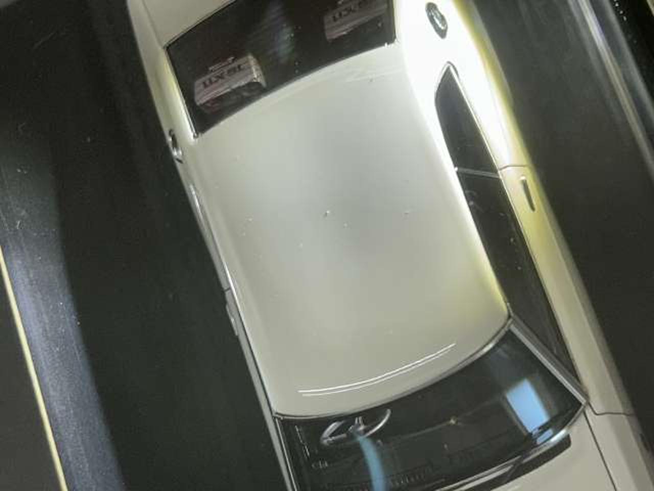 屋根に小さい突起物有