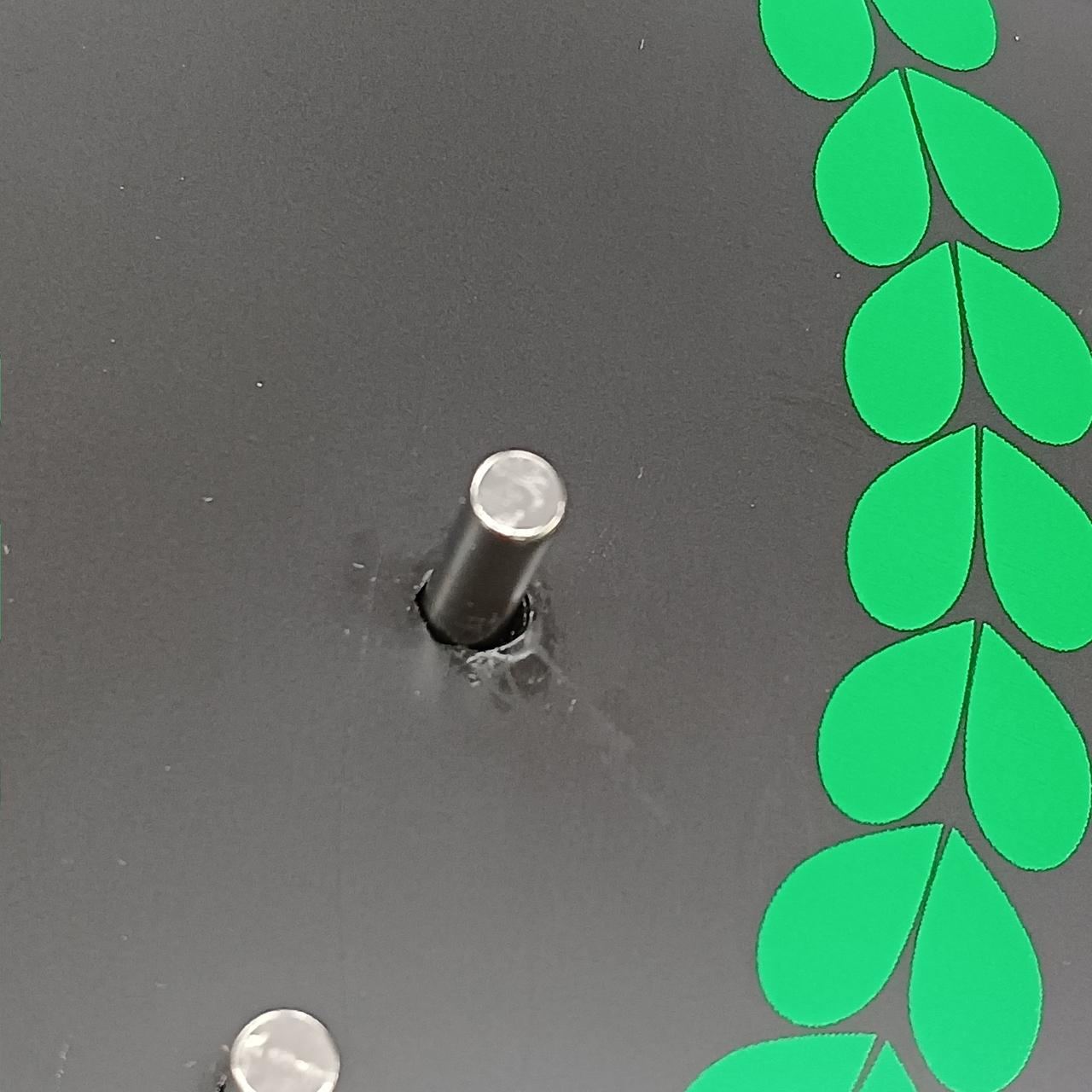 支柱が少しぐらついてます