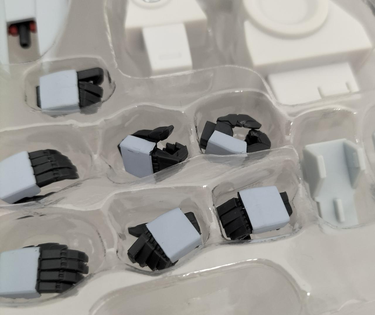 ※手パーツにキズあり