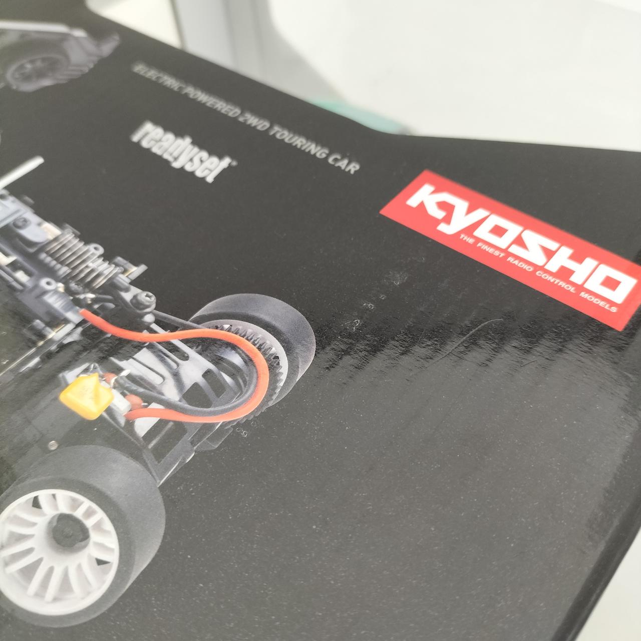 ※外箱擦れダメージあり