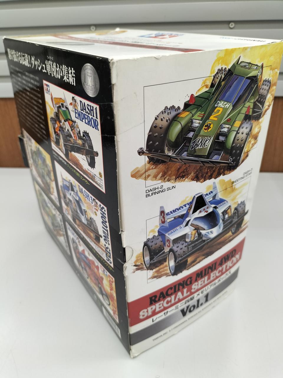 ミニ四駆 メモリアルボックス Vol.1 4WD 限定 未開封品 TAMIYA (タミヤ) ミニ四駆 メモリアルボックス Vol.1 METALLIC