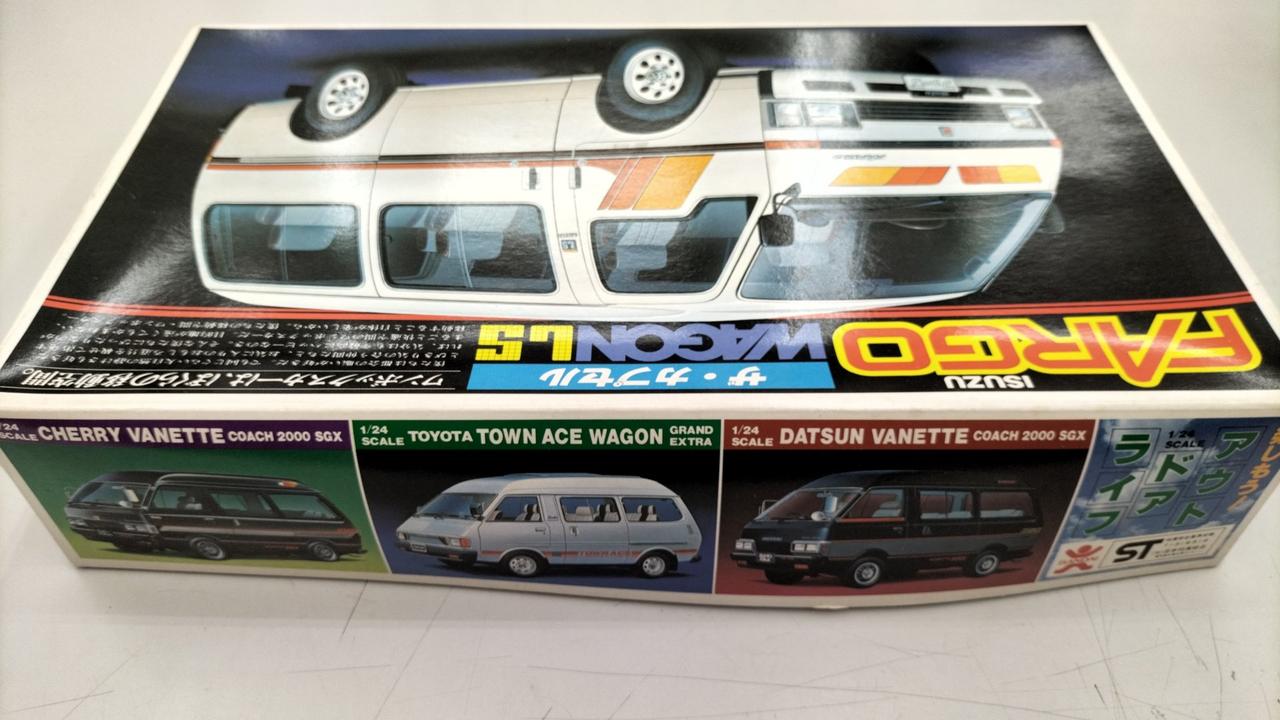 BANDAI|1/24ファーゴワゴンLS|HARDOFFオフモール（オフモ