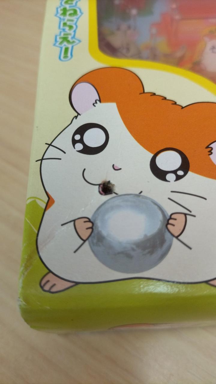 穴あいてます。