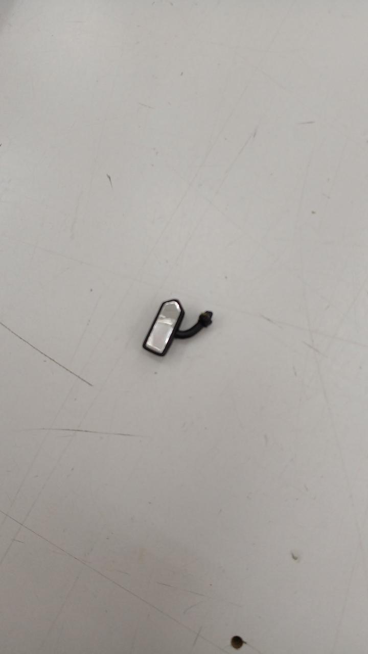 衝撃で落ちました