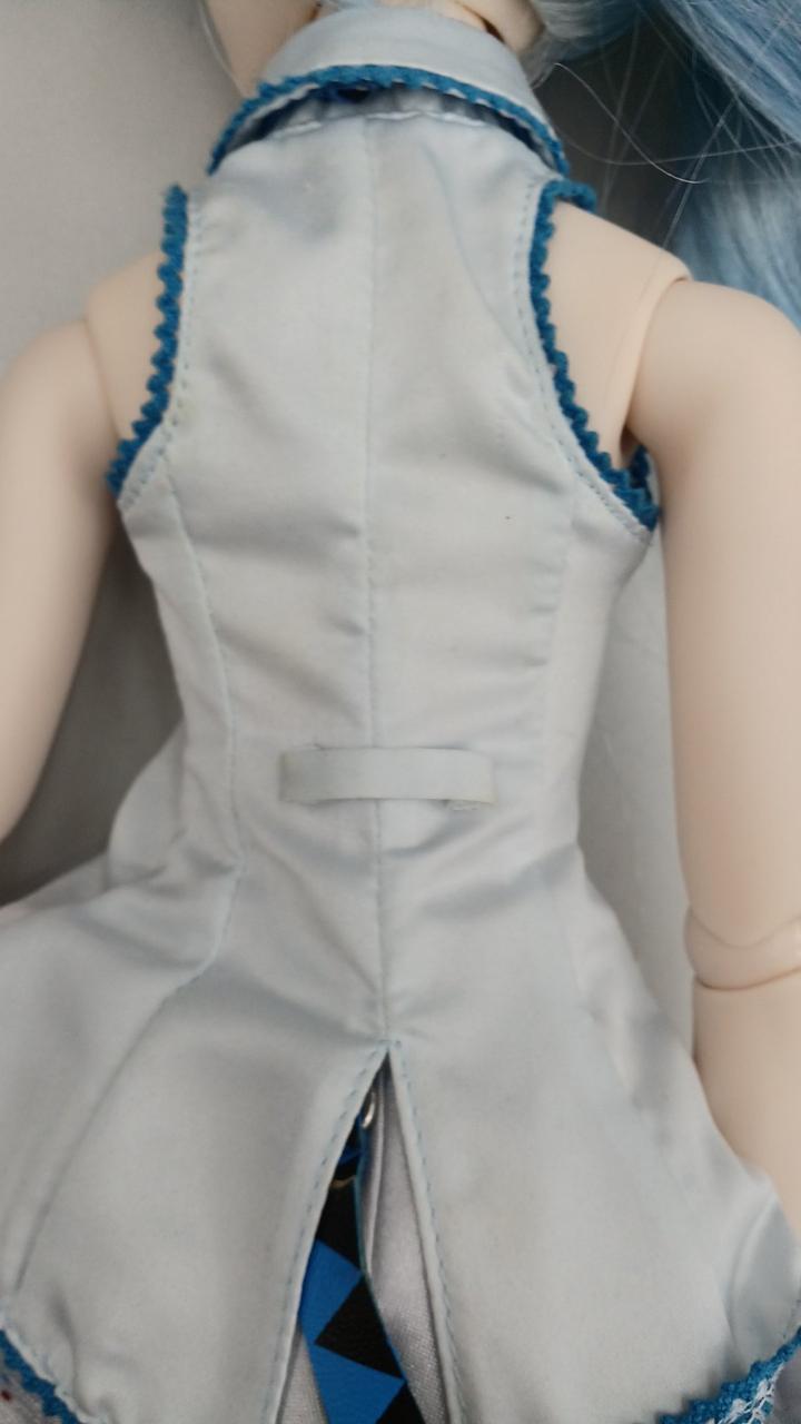 軽度黄ばみあり