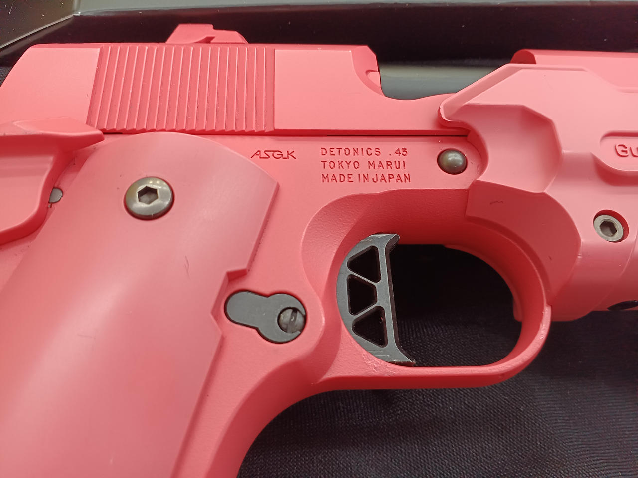 東京マルイガスガン AM .45 バージョン・レン “ヴォーパル・バニー” - ガスブロー