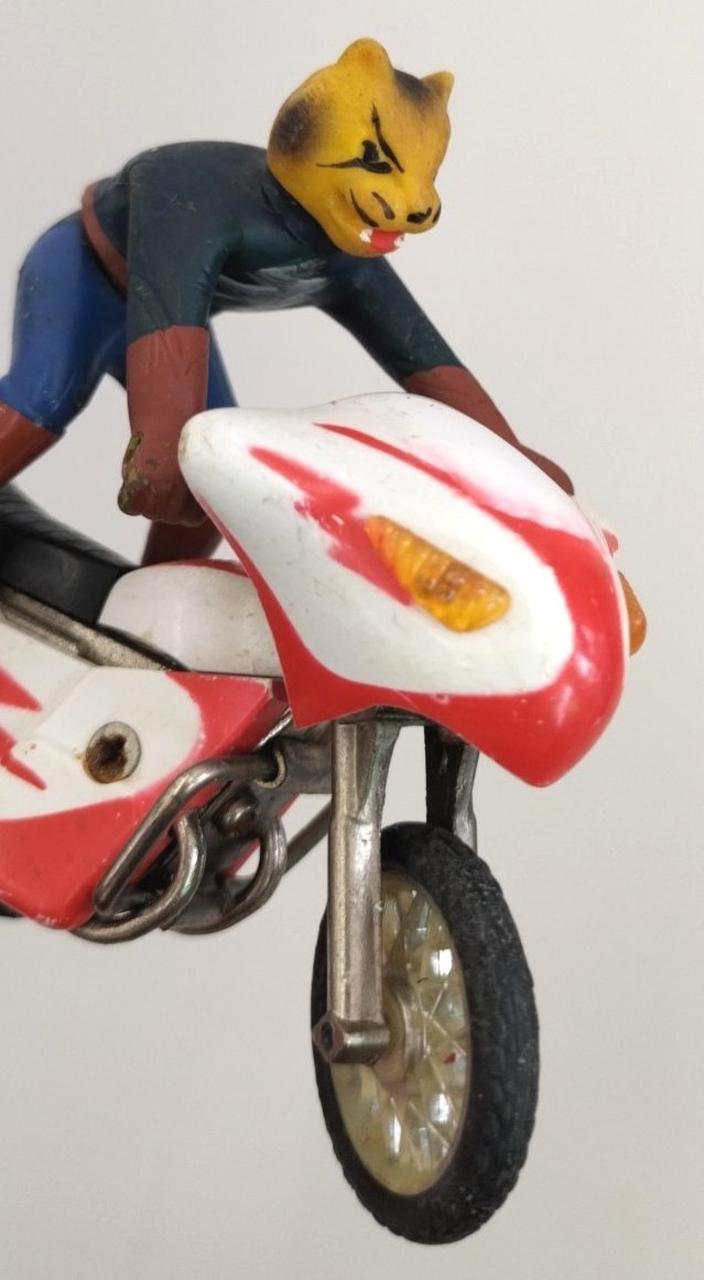 ヘッド、グラグラします