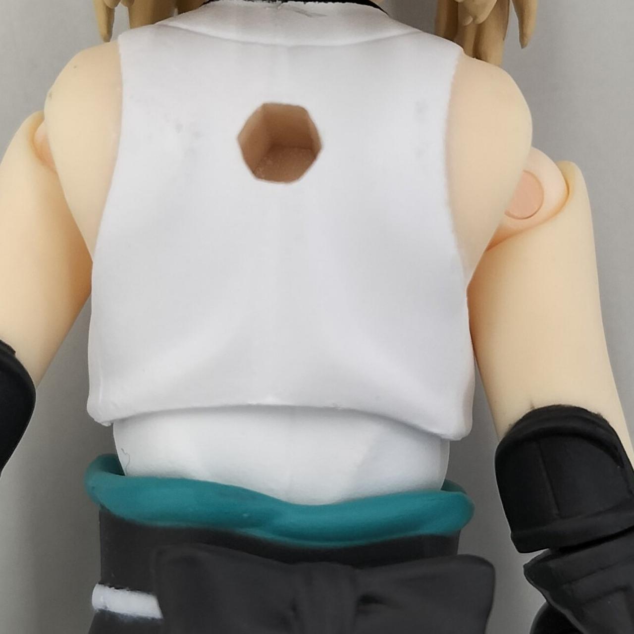 背中〜肩にかけて色移りあり