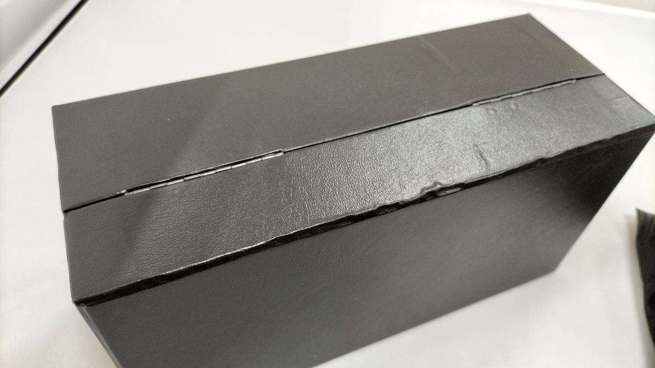 箱が浮いている所があります