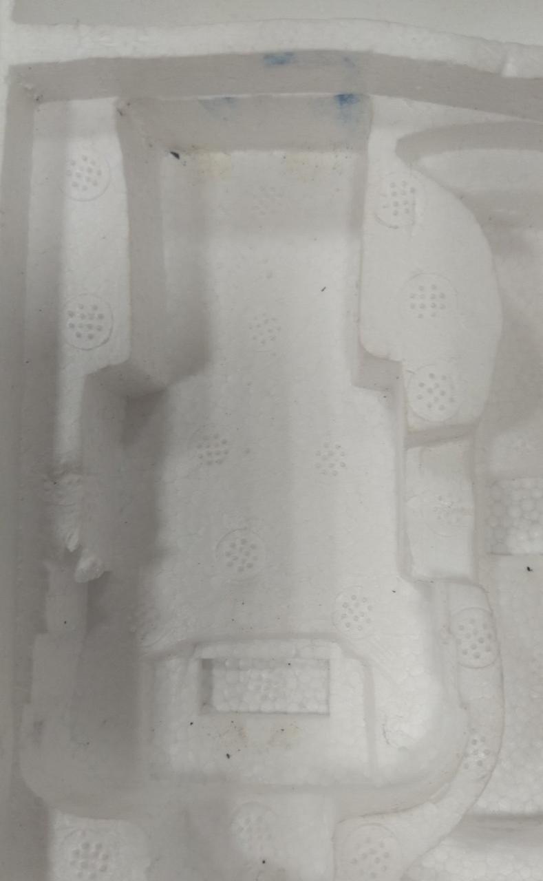 発泡スチロール汚れあり