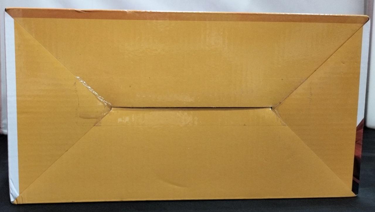 へこんでいます。