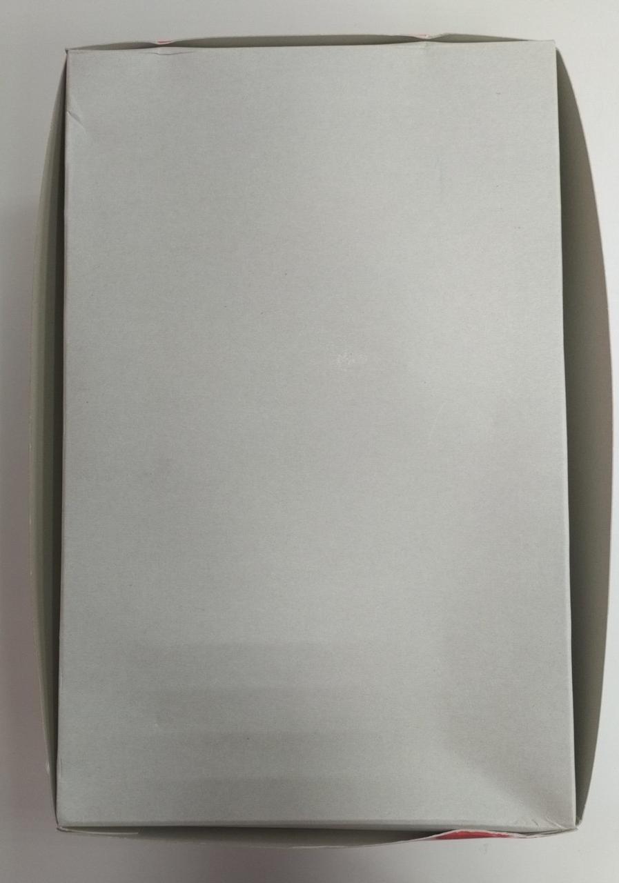 歪んでいます。