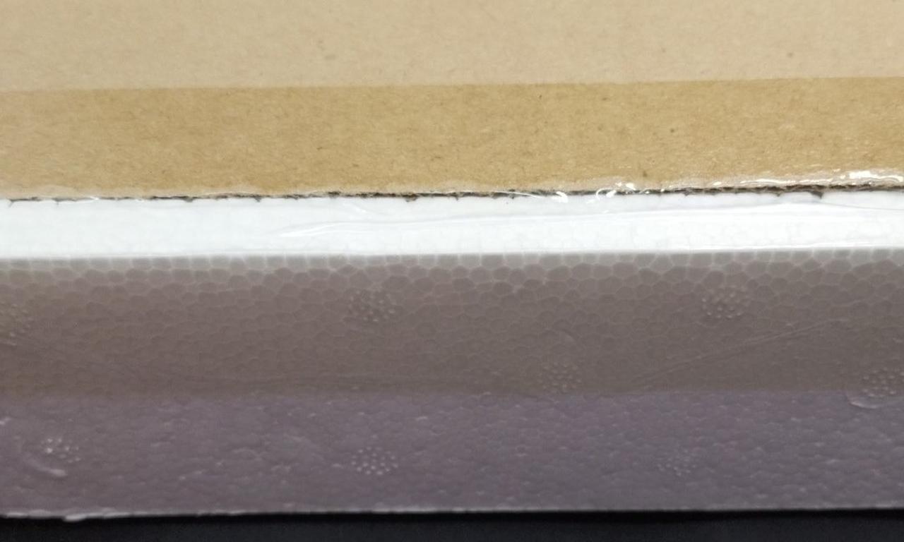 テープ変色していたため開封