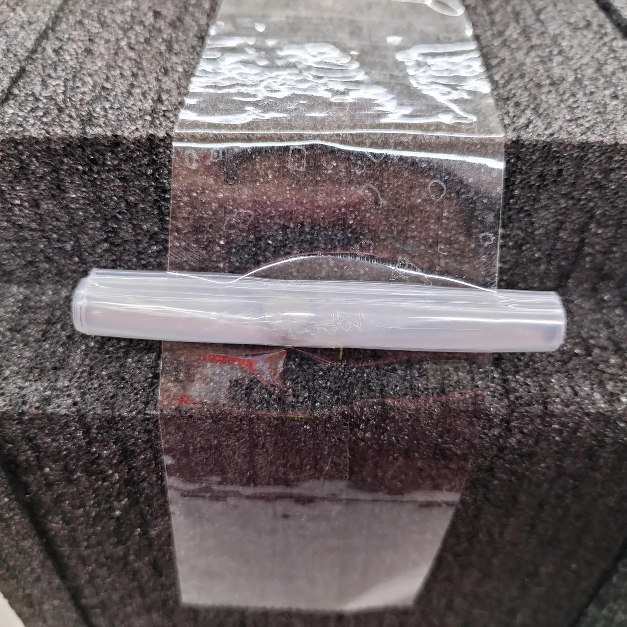 ボタン電池付属してます