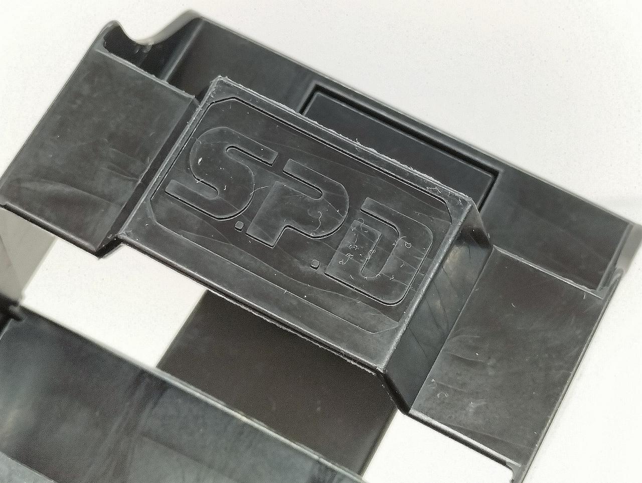 細かいキズ、汚れあり