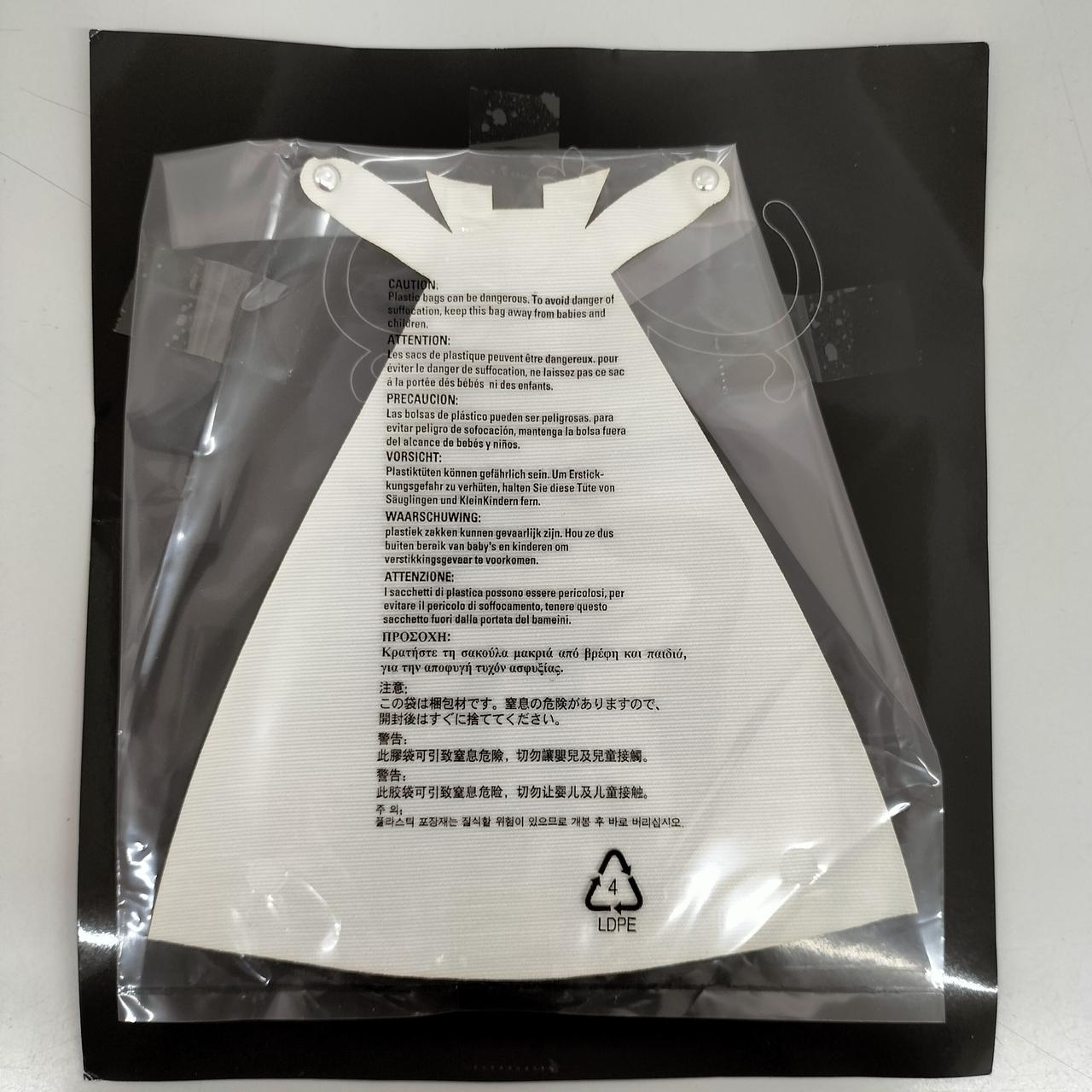 マント黄ばみあり