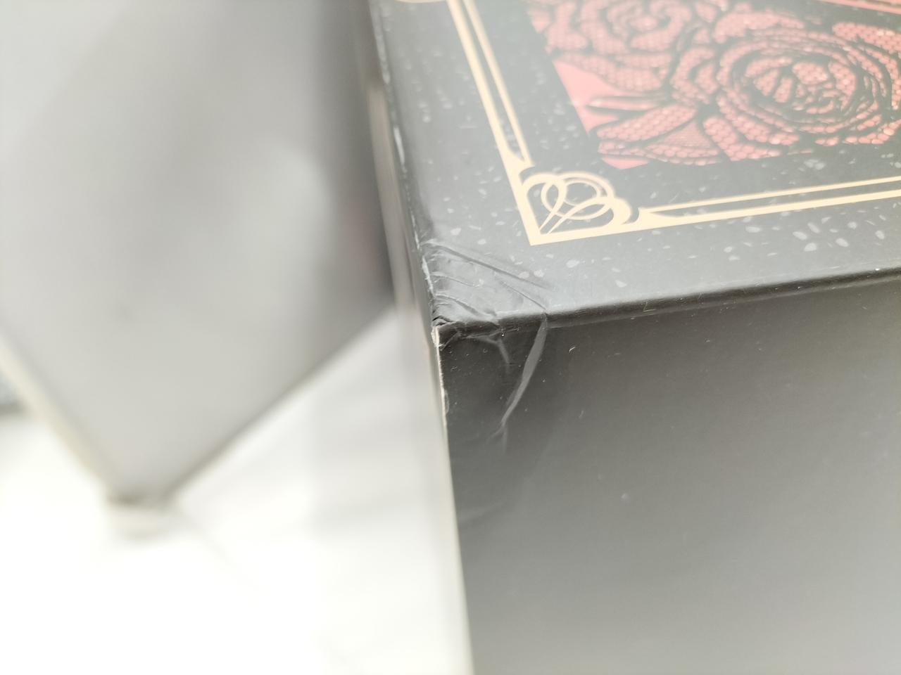 箱にダメージあり