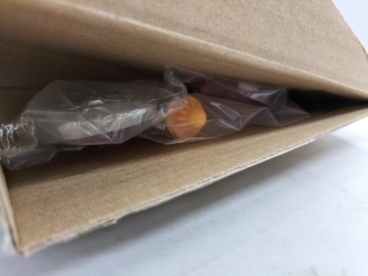 中身未開封