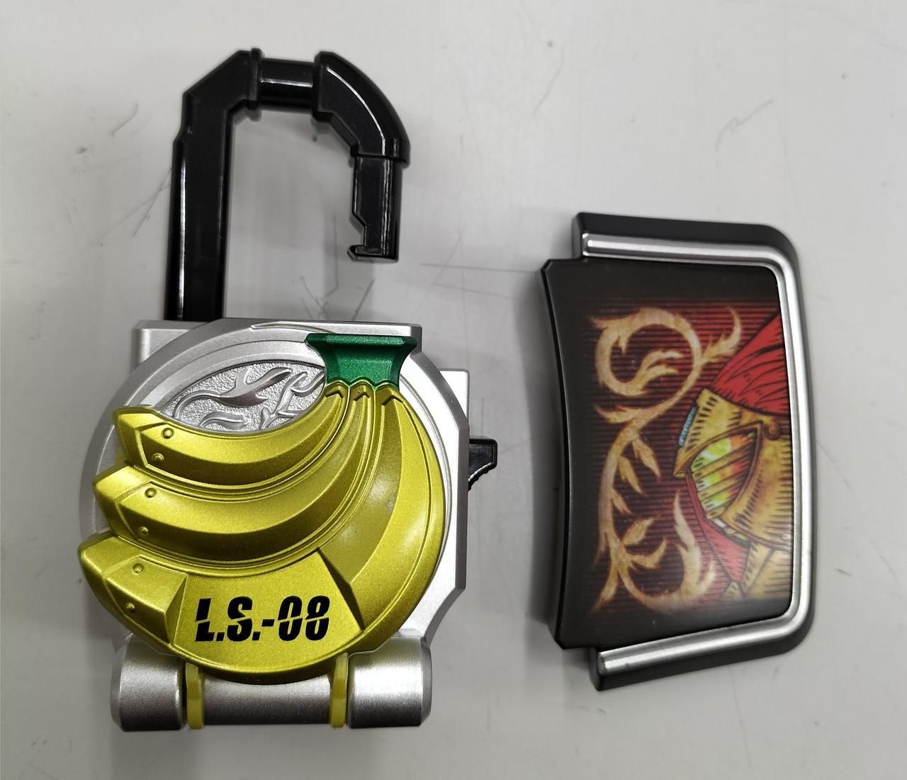 見にくいですが塗装剥げ・キズあります