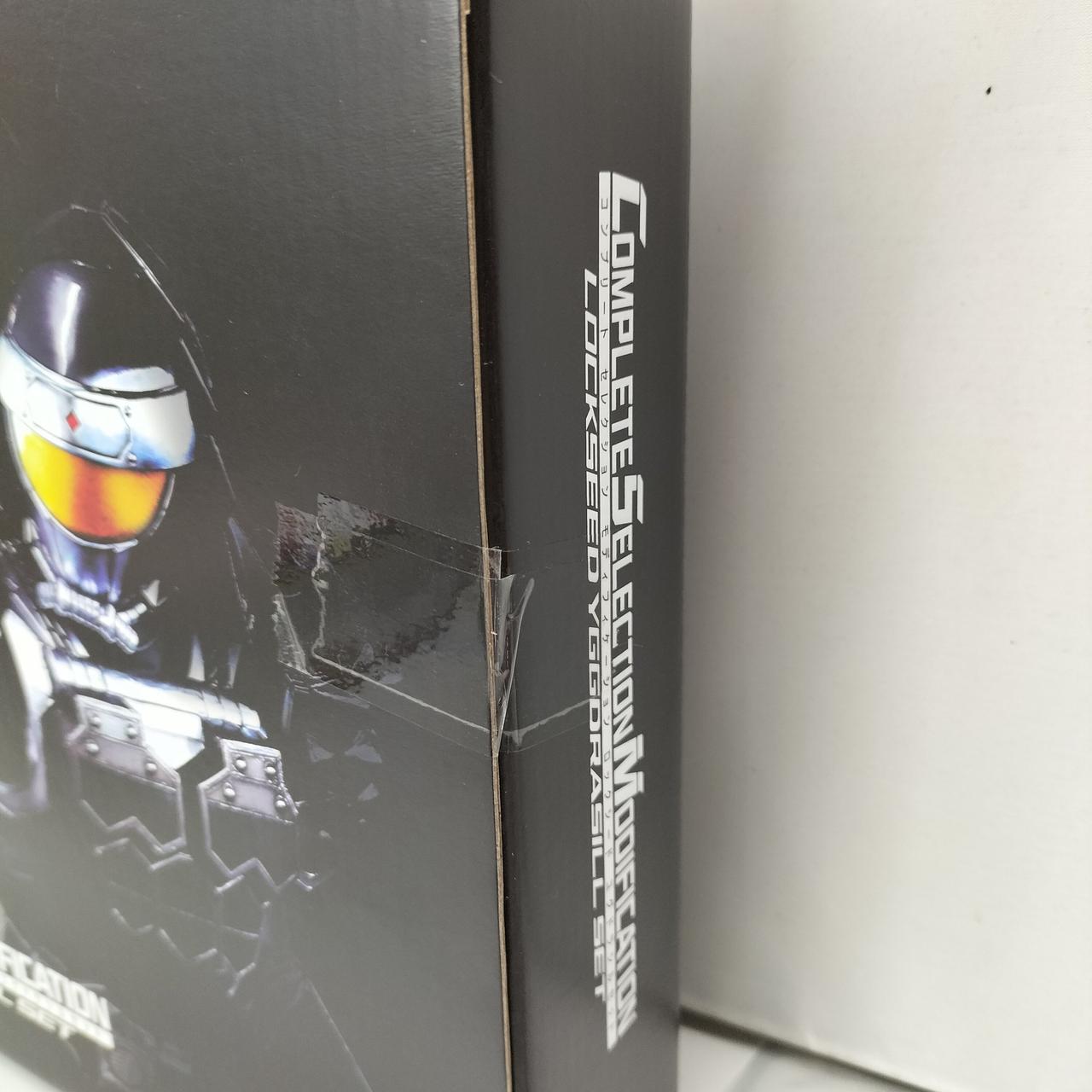 製造中の2度貼りございますが未開封です