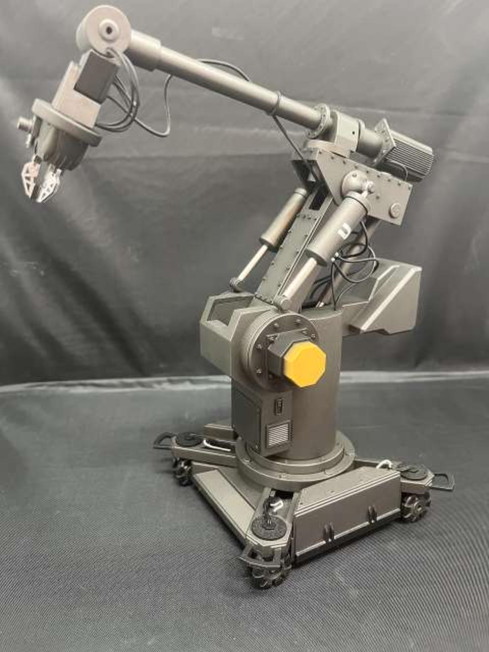 【中古 I 箱なし I 経年劣化あり】ホットトイズ　トニー・スターク ホットトイズ(HOT TOYS)|トニー・スターク 開発作業版|HARDOFF