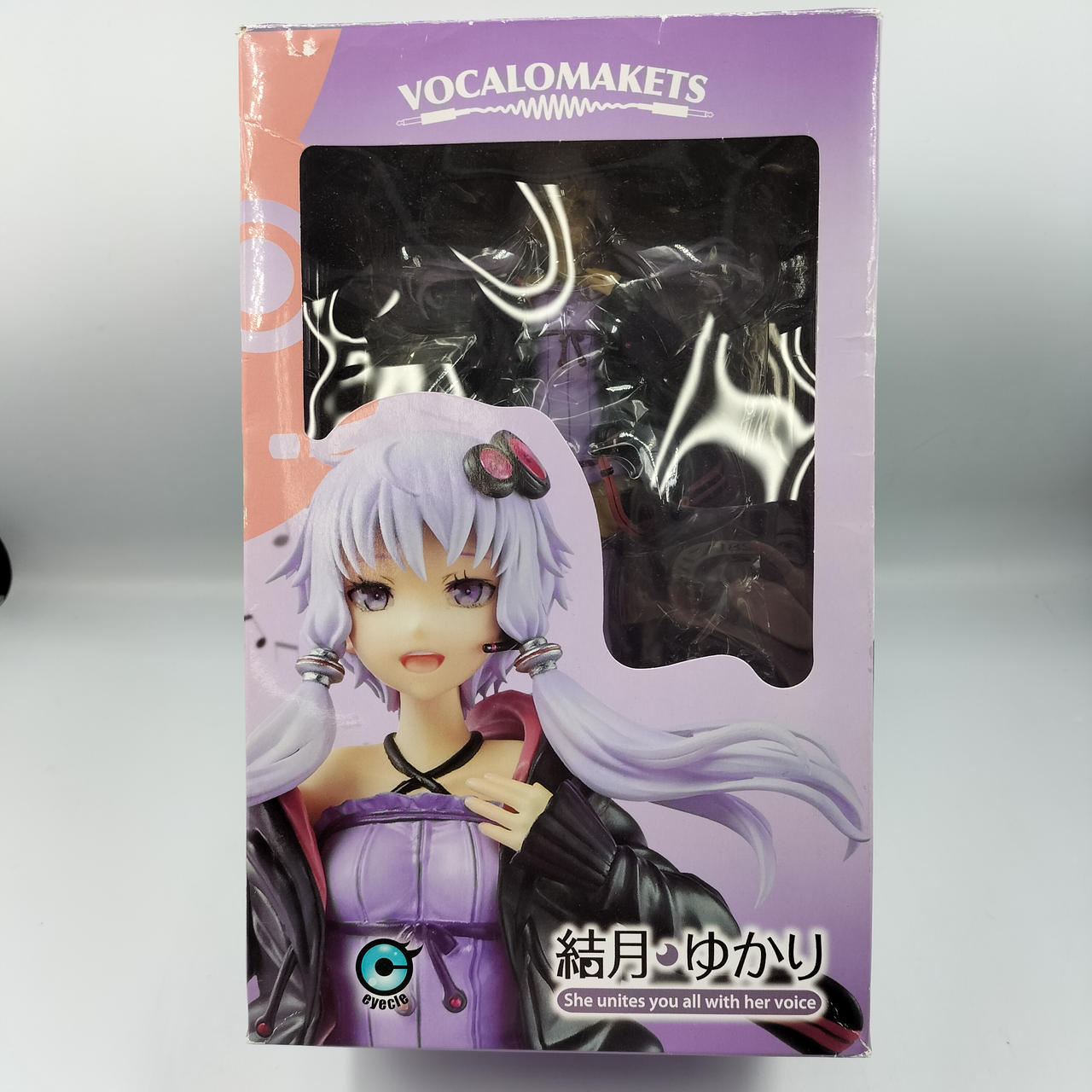 箱全体的に傷みあり