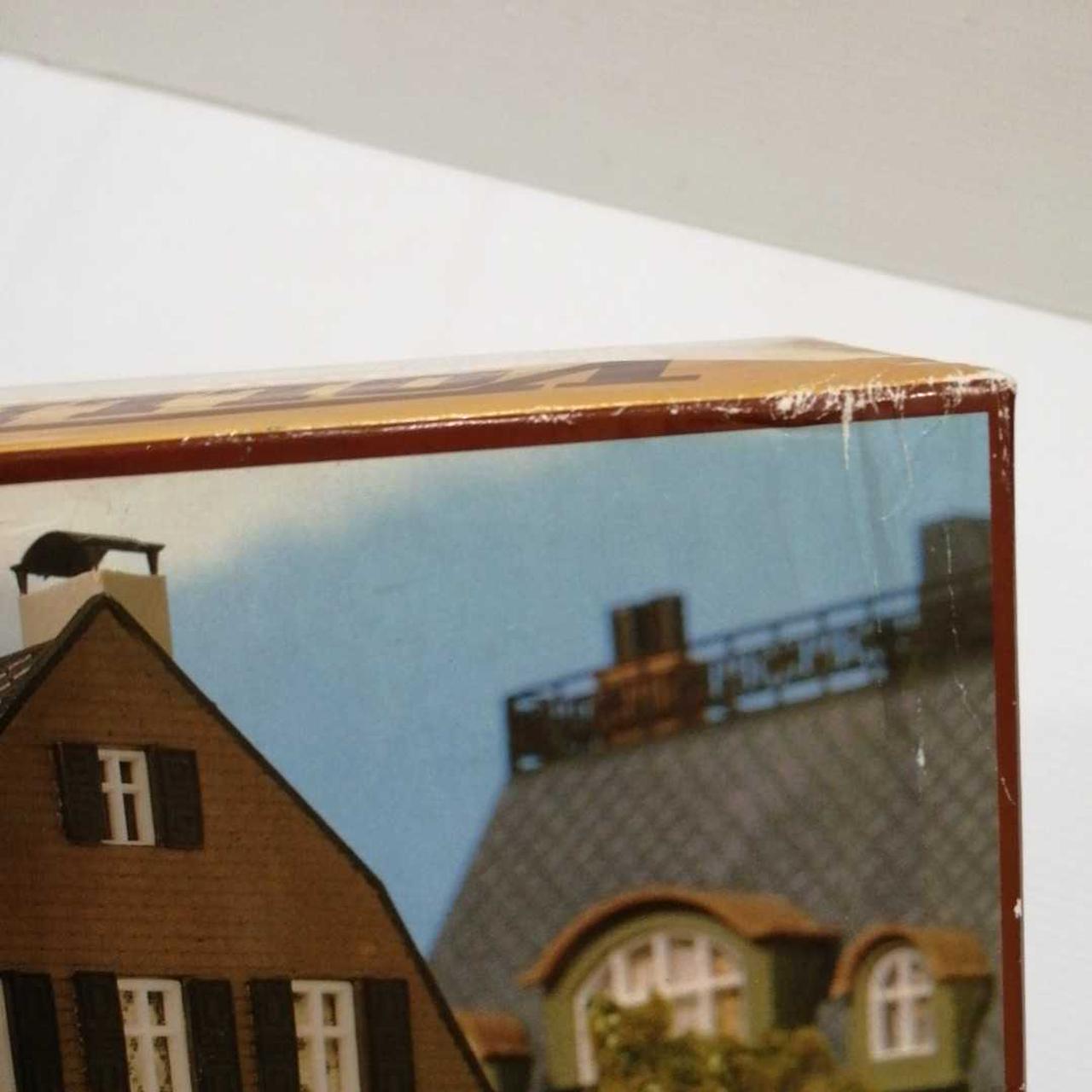 箱にダメージがあります