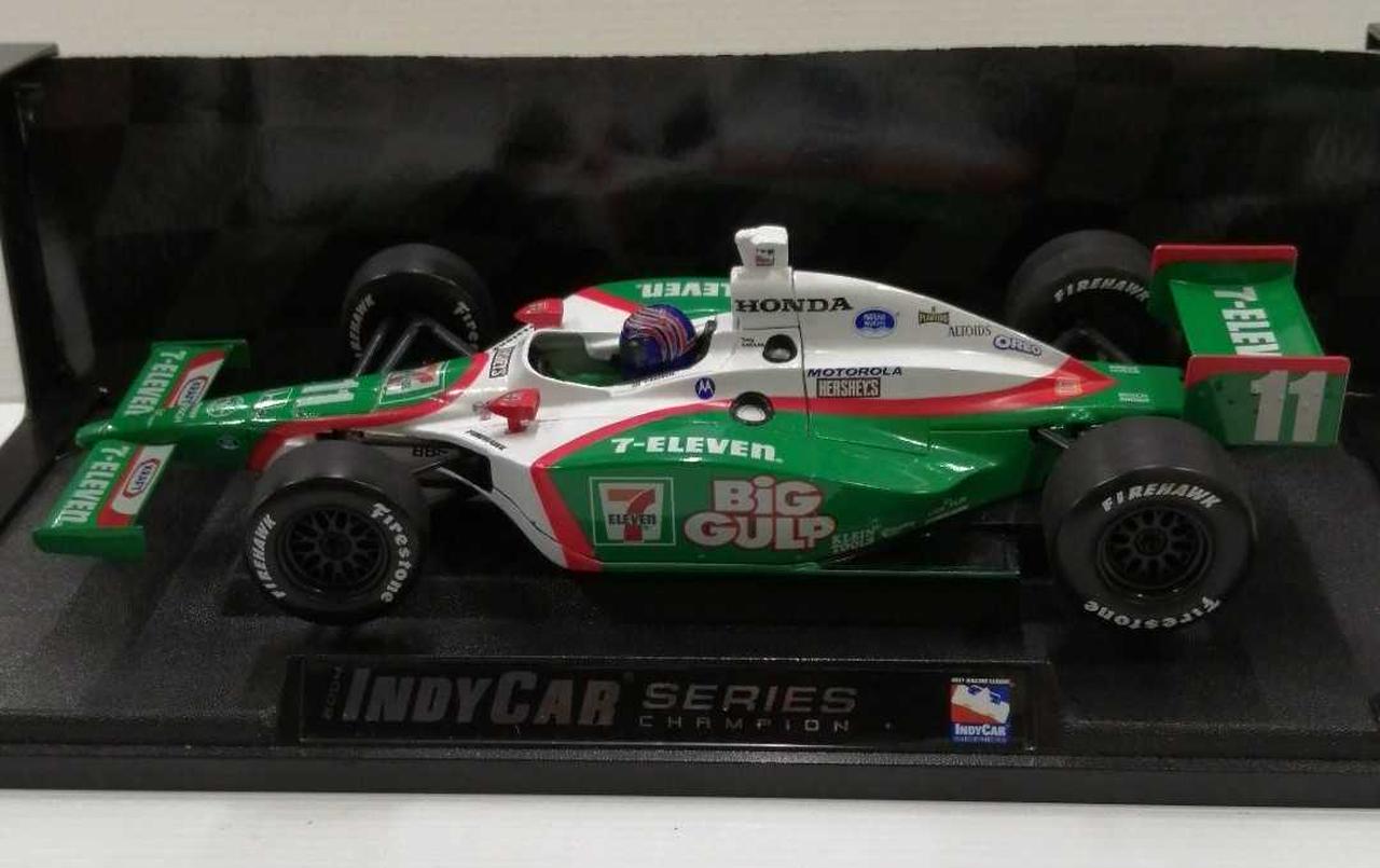 ボディの塗装にダメージがあります