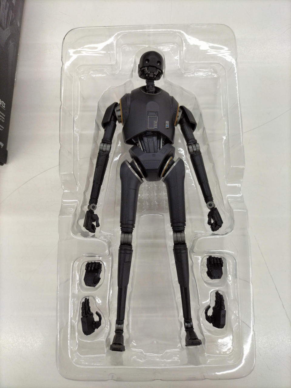 BANDAI SHFiguarts K-2SO フィギュア Amazon.com: S.H.Figuarts - K-2SO (Rogue One: A Star Wars
