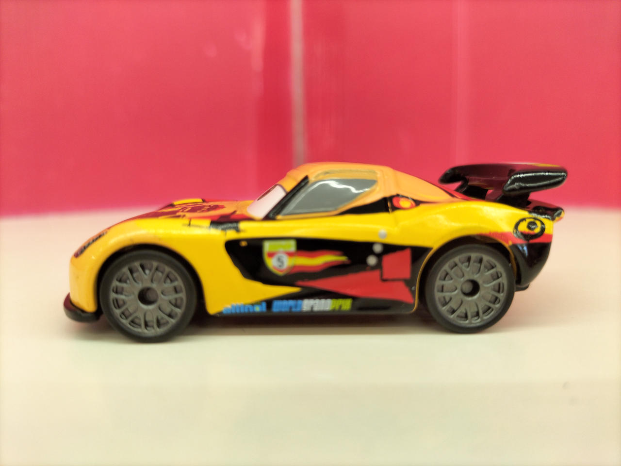 タカラトミー|カーズ・トミカC-37|HARDOFFオフモール（オフモ