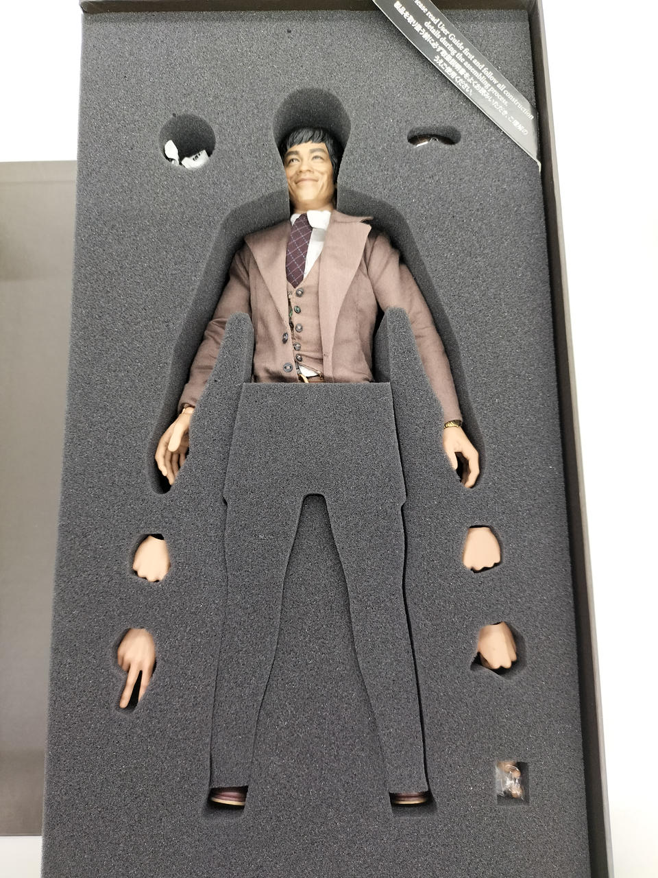 ホットトイズ　ブルース　リー 燃えよドラゴン ブルース・リー ホットトイズ1/6フィギュア