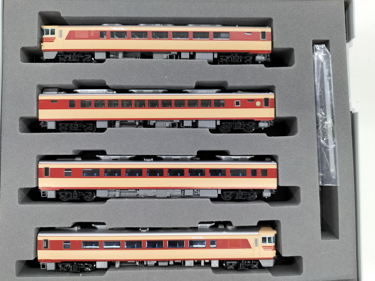 TOMIX 8462、9452 国鉄 115-1000系近郊電車（湘南色）基本セットB｜製品情報｜製品