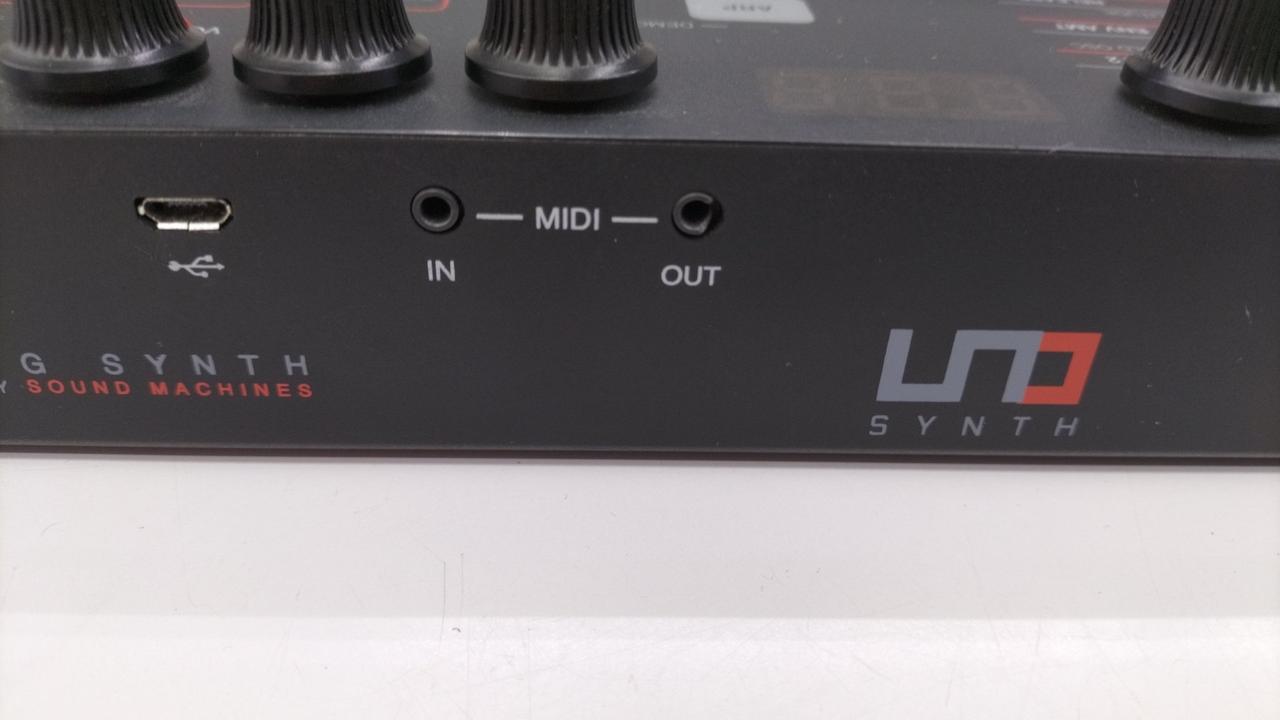 MIDI OUTに欠け